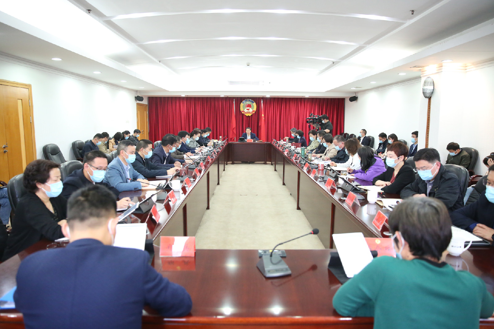 市政协召开第1次党组会议、九届一次主席会议